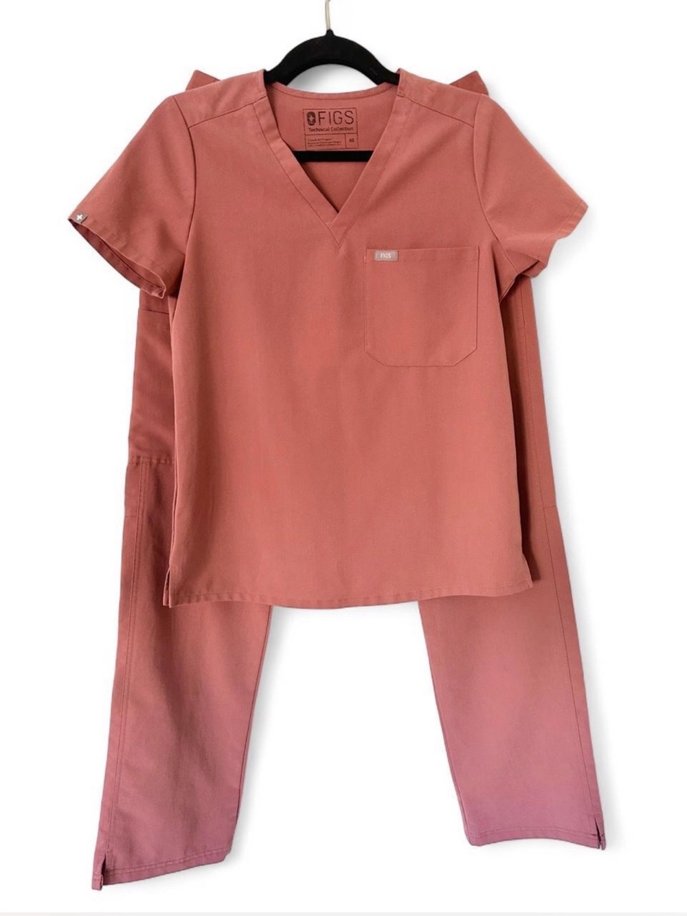 FIGS Scrub Set in Mauve
